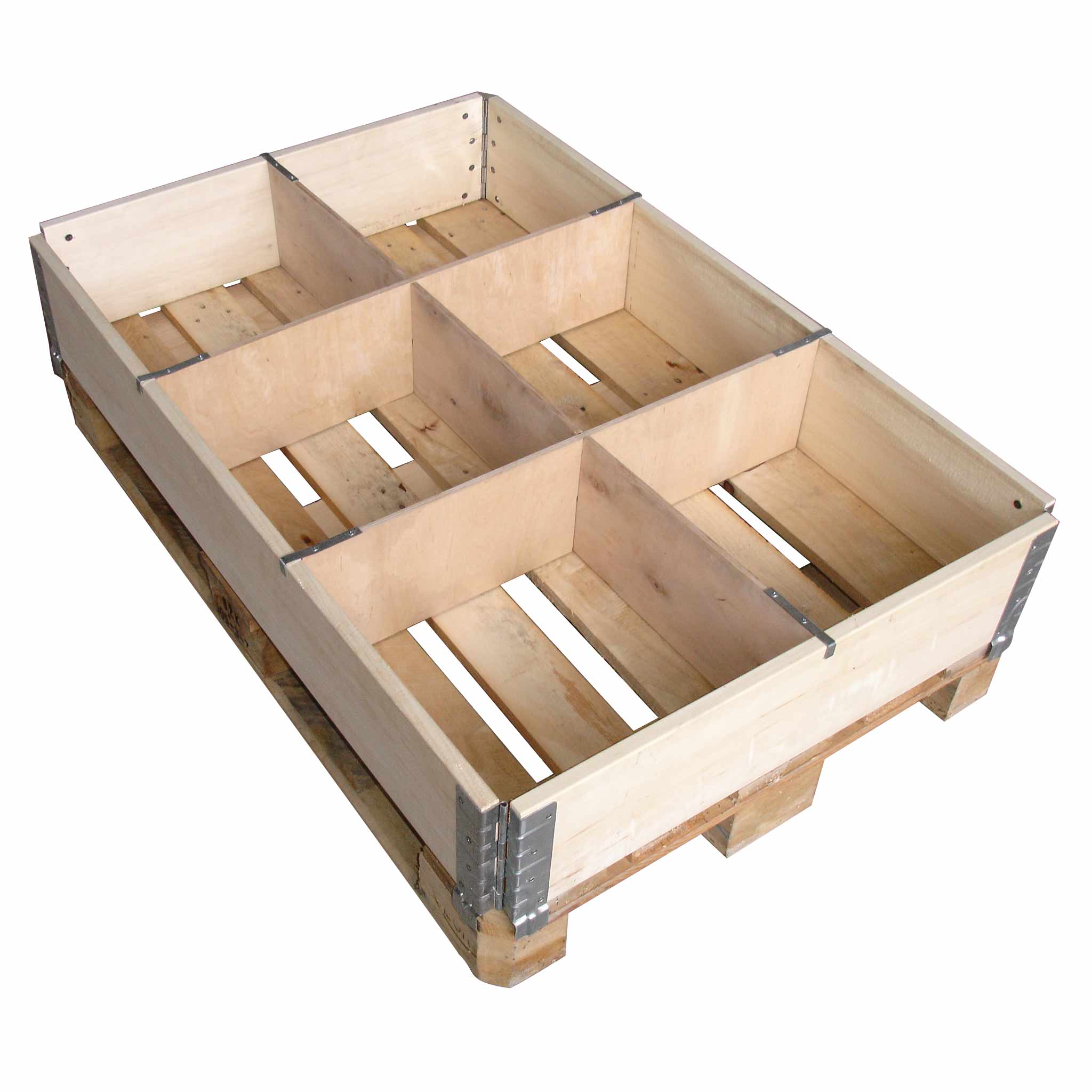 Fachteiler für Holztaufsatzrahmen Sicht von schräg oben auf eine Palette mit Holzaufsatzrahmen und einen Fachteiler mit sechs Nestern