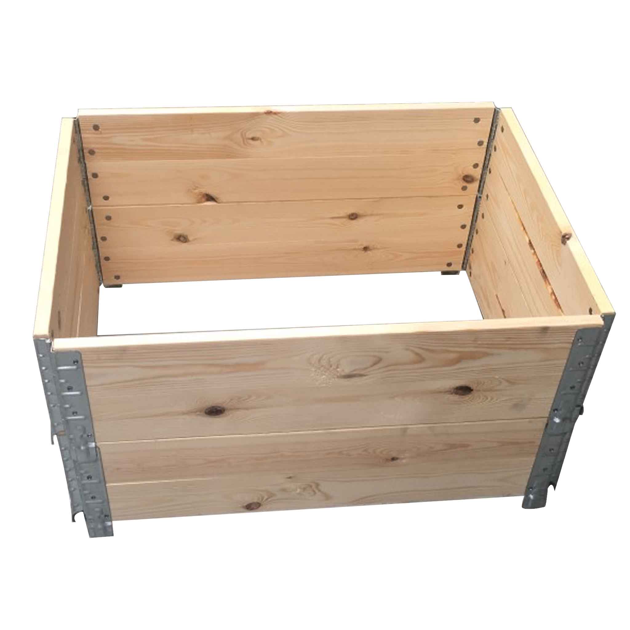Holzaufsatzrahmen (2-Brett) Zwei Holzaufsatzrahmen übereinander gestapelt in 800 x 600 mm von leicht schräg oben. Der Rahmen besteht aus zwei Brettern auf 200 mm Höhe und hat an der Ecke Scharniere aus Stahl